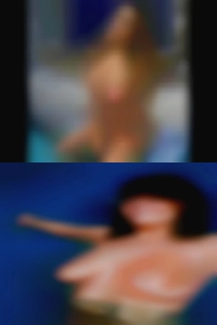 I reside naked woman getting ready in Owen Sound.